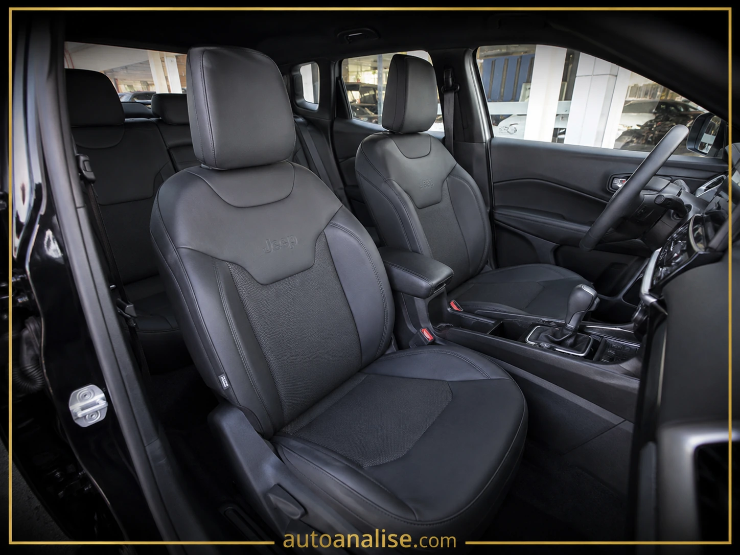 Bancos Jeep Compass Longitude 2.0 4x4 Dies. 16V Aut. 2021 — melhores carros 4x4 automáticos até 150 mil